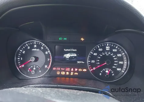 2023 Kia Forte Gt-Line z USA, uszkodzony, nr VIN 3KPF54AD9PE562680